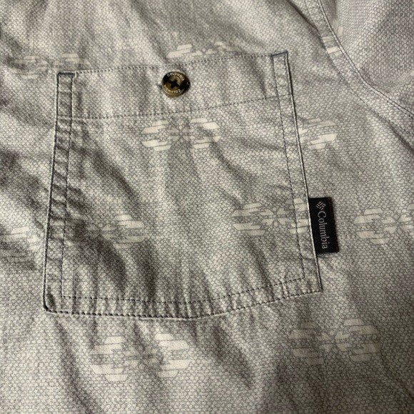 Columbia Men's Dyer Cove Short Sleeve Shirt/NWOT - Picture 3 of 7